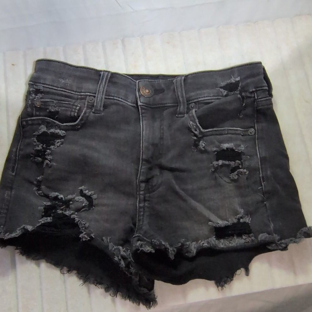 American Eagle Outfiter Blk Distresed  Edgy Festil Y2K cut off denim shorts -sz2